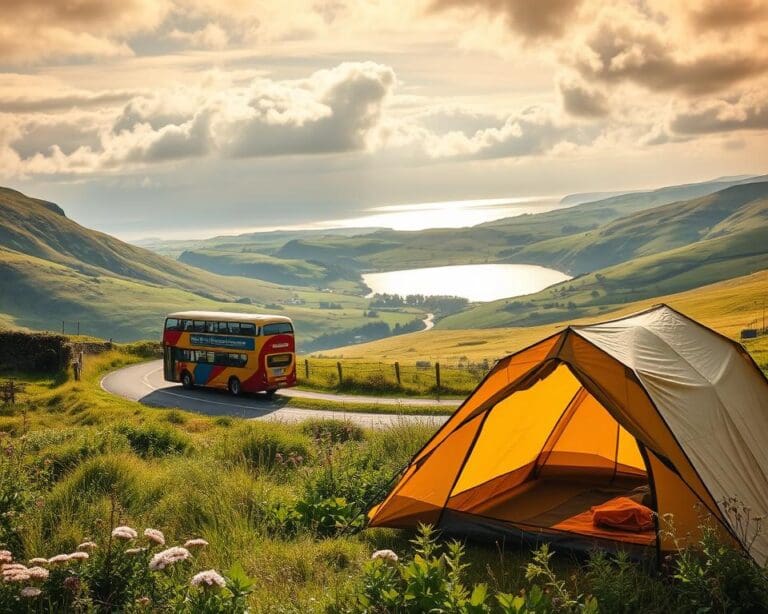 Wie reist man mit Zelt und Bus durch Irland?